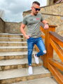 Rövid ujjú férfi póló TOMMY LIFE olivazöld