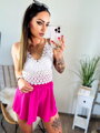  Stílusos női crop top csipkevirággal