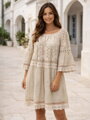Dámske béžové čipkované šaty 
