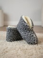 Csodálatos juh gyapjú papucs:)) meleg:))  94 pöttyös mintával