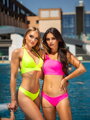 Női tangás fürdőruha alsó VSB SWIMWEAR neon sárga