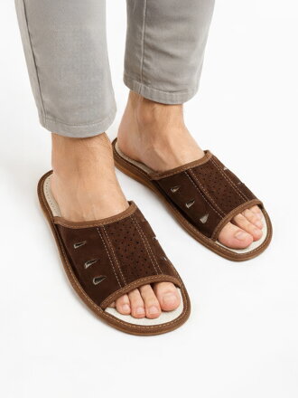 Férfi bőr papucs barna színben 20 B