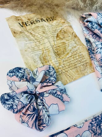 Scrunchie VSB hajgumi enyhe rózsaszín színben