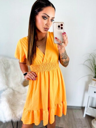 Élénk női ruha narancssárga színben 