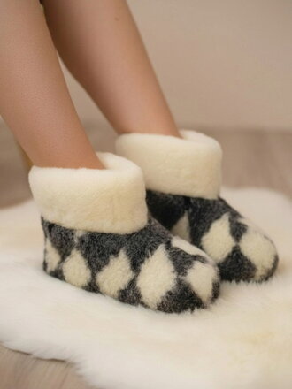 Csodás juh gyapjú papucs meleg model 103 sakk