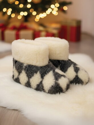 Csodás juh gyapjú papucs meleg model 103 sakk