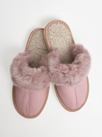 Dámske zateplené kožené papuče model 109 v ružovej farbe 