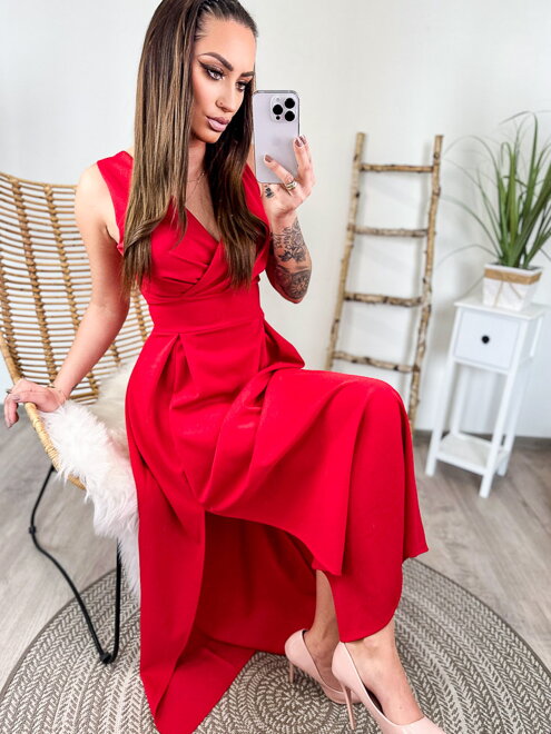 Hosszú női ruha piros színben