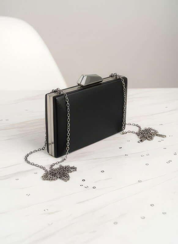 Elegáns fekete női kézitáska