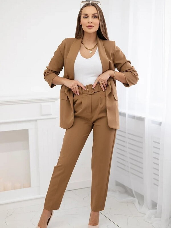 Elegáns nadrágszett 80172K CAMEL Elegáns nadrágszett 80172K CAMEL